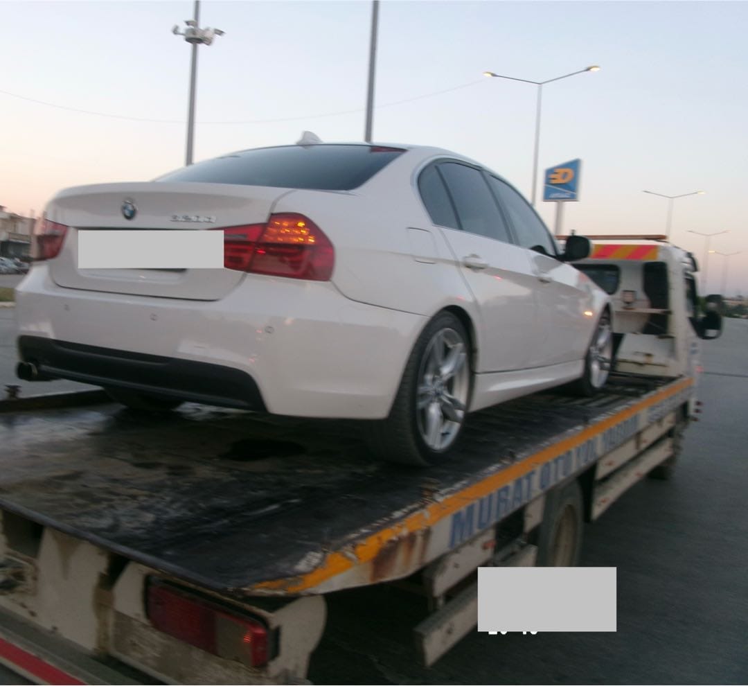 Edirne’nin Uzunköprü ilçesinde Kent Güvenlik Yönetim Sistemi (KGYS) kameralarına takılan magandalar, İlçe Emniyet Müdürlüğü ekiplerinin radarına girdi. İlçe genelinde drift yapan, makas atan ve alkollü şekilde trafiği tehlikeye düşüren sürücülere ceza yağdı. 